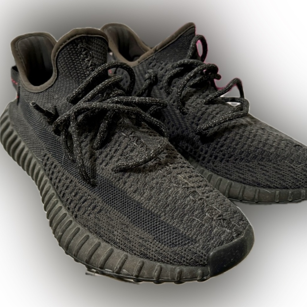 Yeezy 350 V2